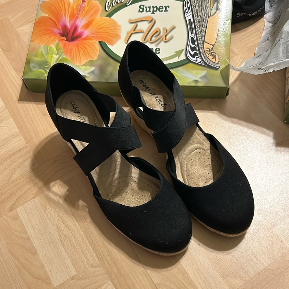 Easy Street Black Canvas Wedge